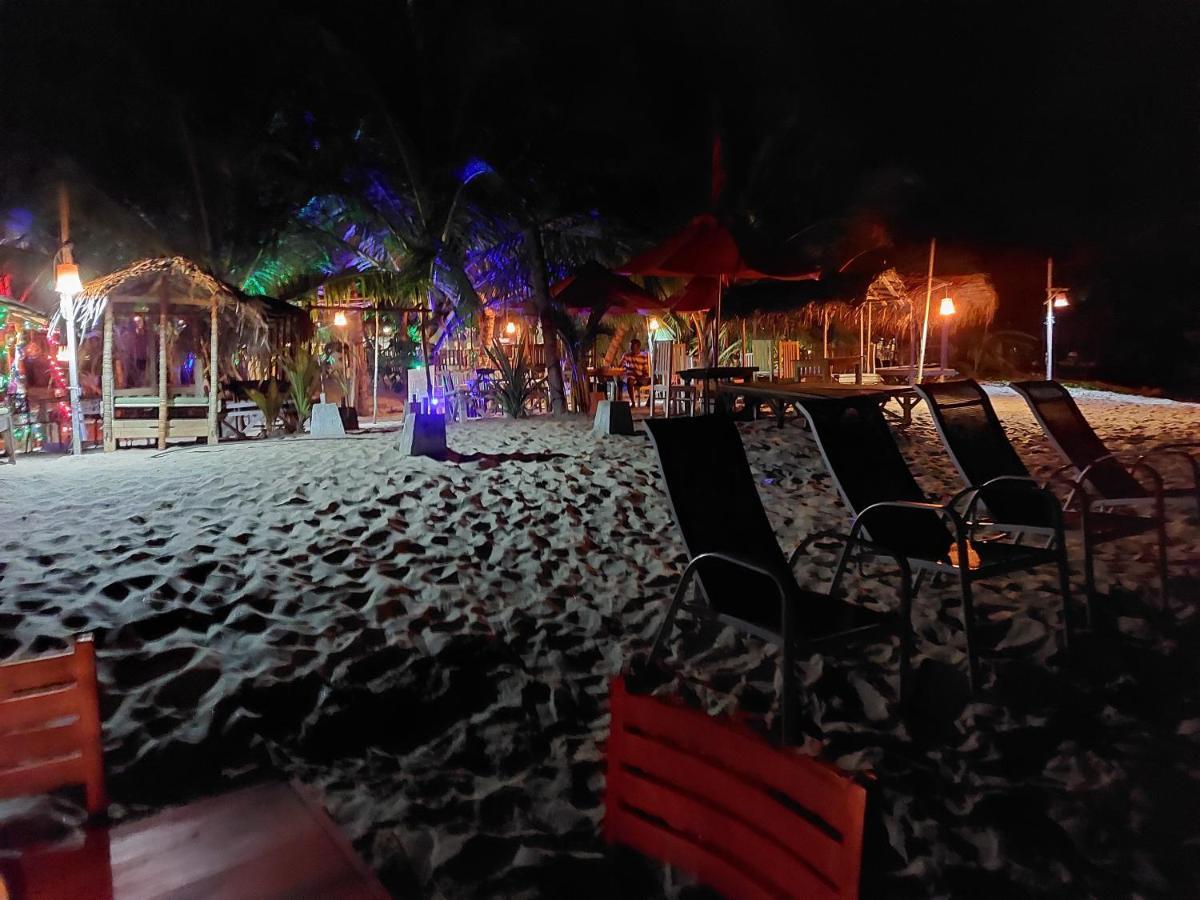 Blue Horizon Beach Hotel Tangalle Exteriör bild