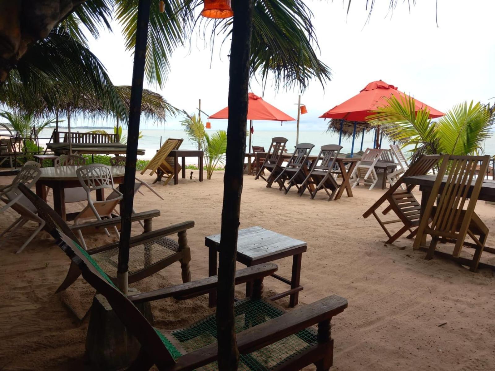 Blue Horizon Beach Hotel Tangalle Exteriör bild