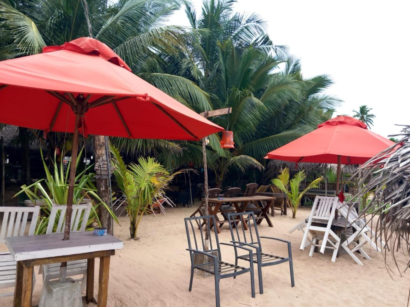 Blue Horizon Beach Hotel Tangalle Exteriör bild